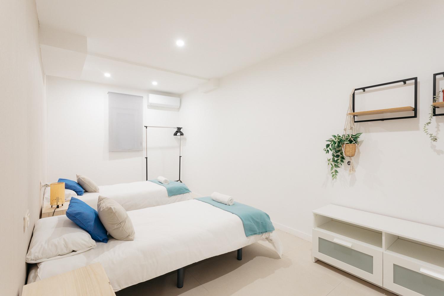 Amplio Apartamento Cerca Centro Historico Y Turia 5Pax 2 Bath فالنسيا المظهر الخارجي الصورة