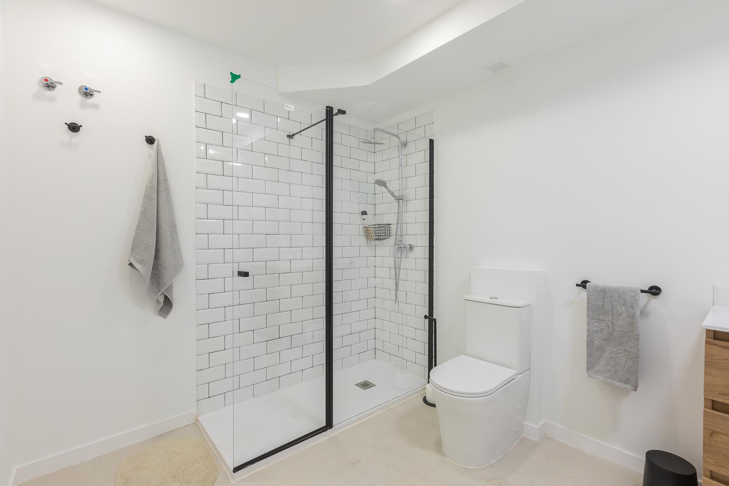 Amplio Apartamento Cerca Centro Historico Y Turia 5Pax 2 Bath فالنسيا المظهر الخارجي الصورة